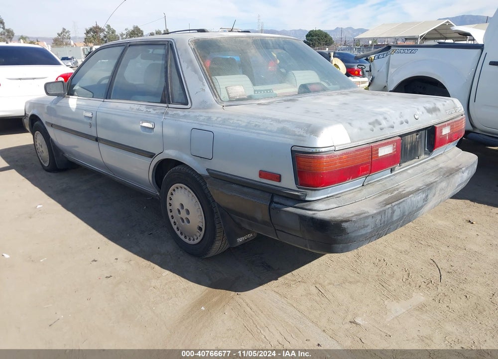 1988 TOYOTA CAMRY DLX VIN: JT2SV21E9J3288612