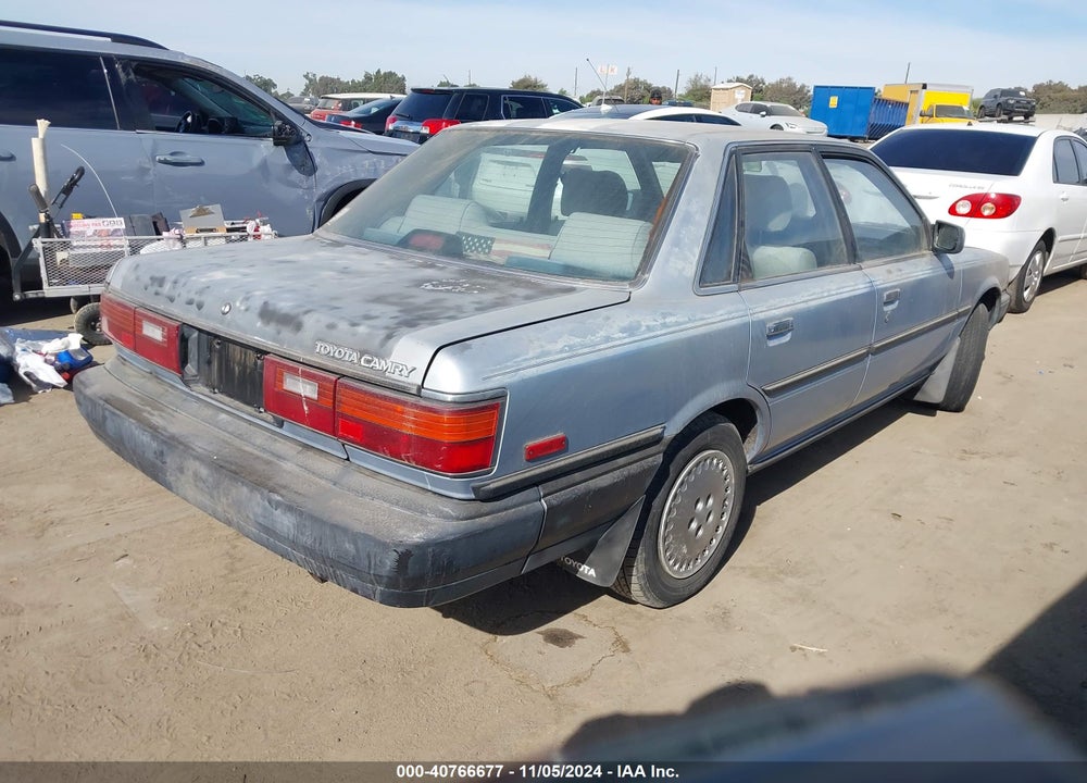 1988 TOYOTA CAMRY DLX VIN: JT2SV21E9J3288612
