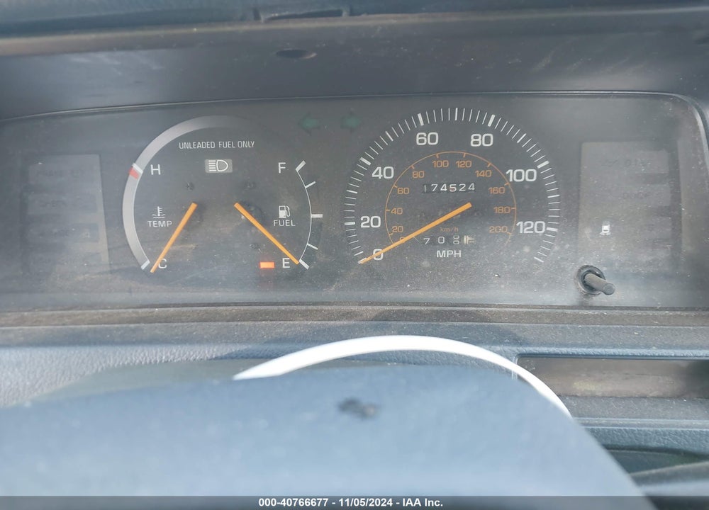 1988 TOYOTA CAMRY DLX VIN: JT2SV21E9J3288612