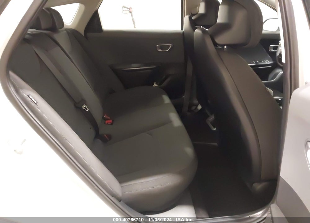 2025 KIA K4 LXS VIN: 3KPFT4DE4SE008384