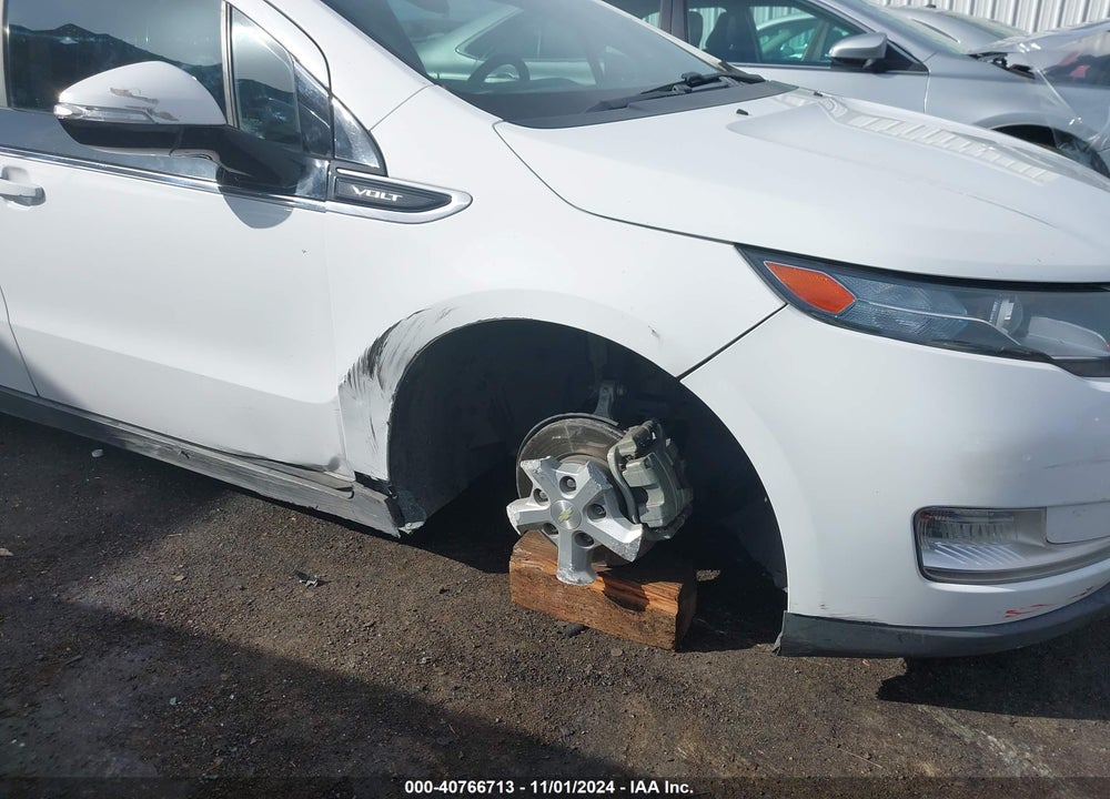 2013 CHEVROLET VOLT VIN: 1G1RE6E43DU103069