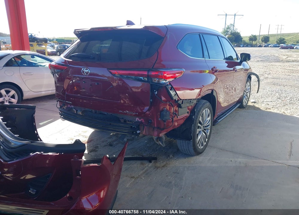 2022 TOYOTA HIGHLANDER PLATINUM VIN: 5TDFZRAH8NS114843