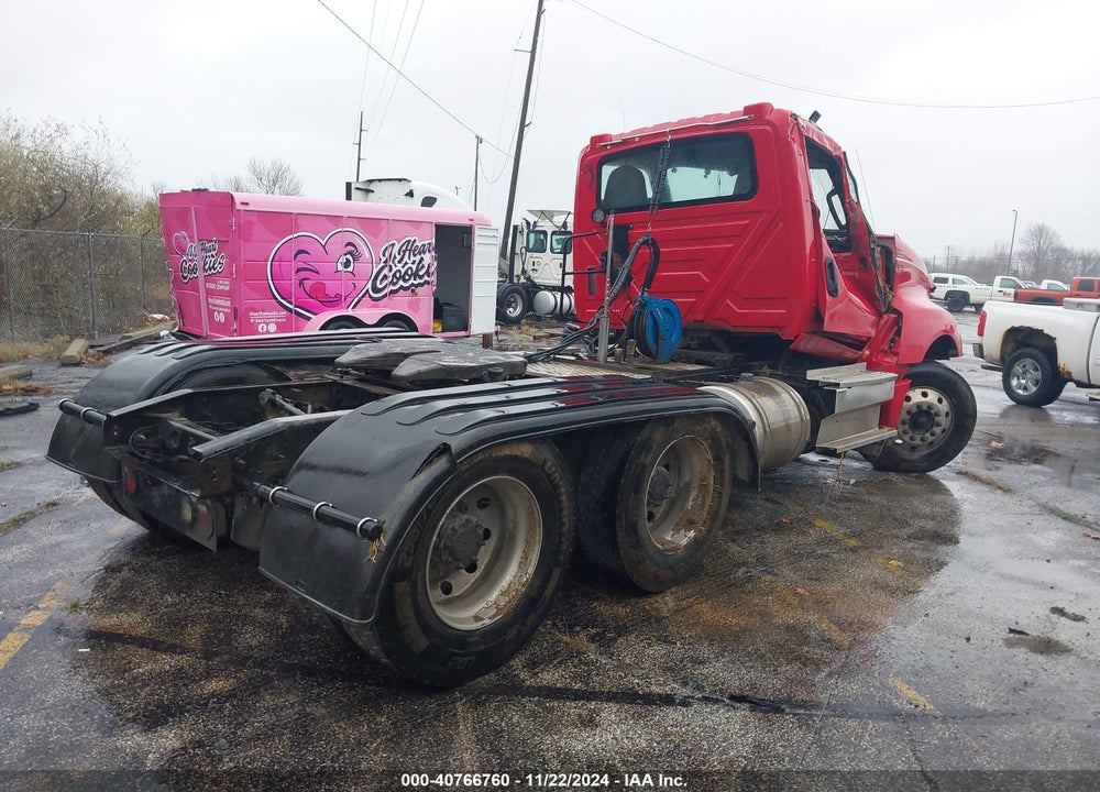 2018 INTERNATIONAL LT VIN: 3HSDZAPR0JN631056