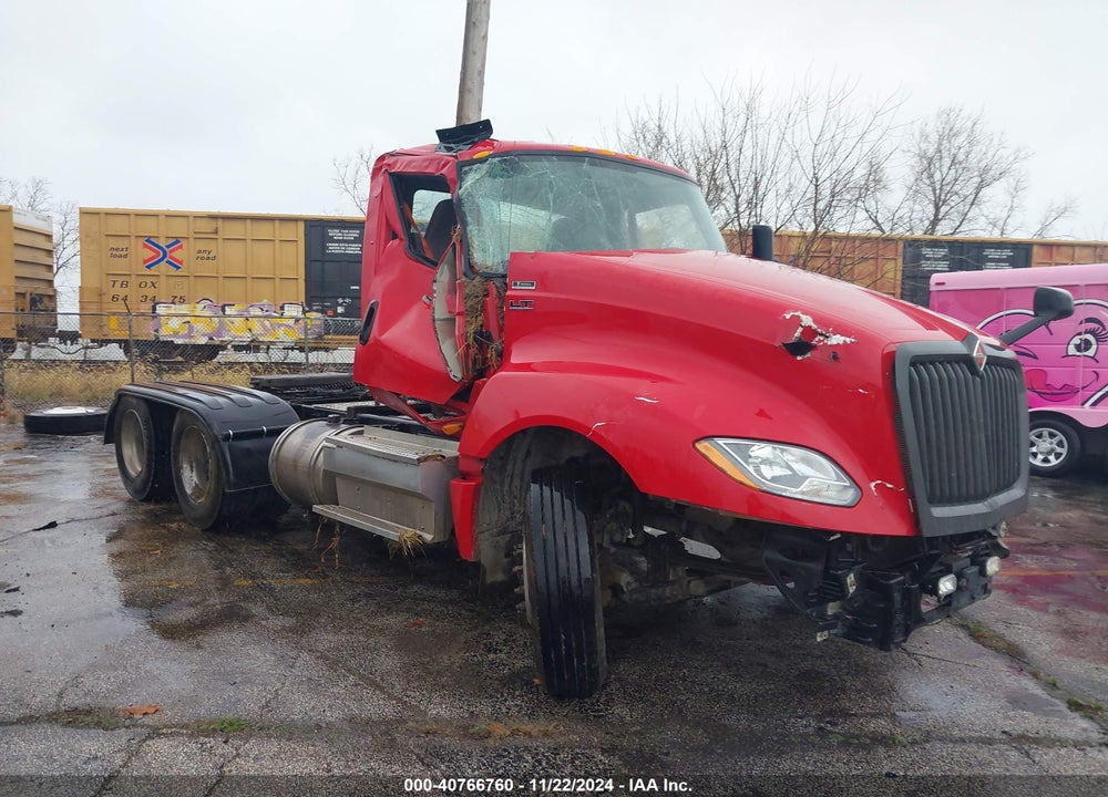 2018 INTERNATIONAL LT VIN: 3HSDZAPR0JN631056