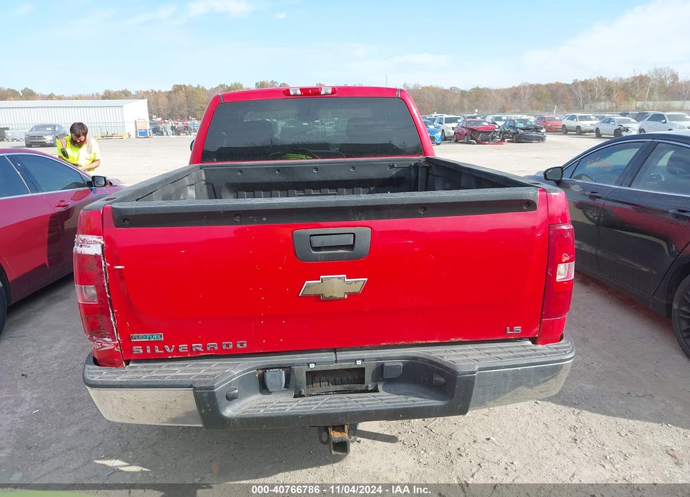 2010 CHEVROLET SILVERADO 1500 LS VIN: 1GCSKREA1AZ128771