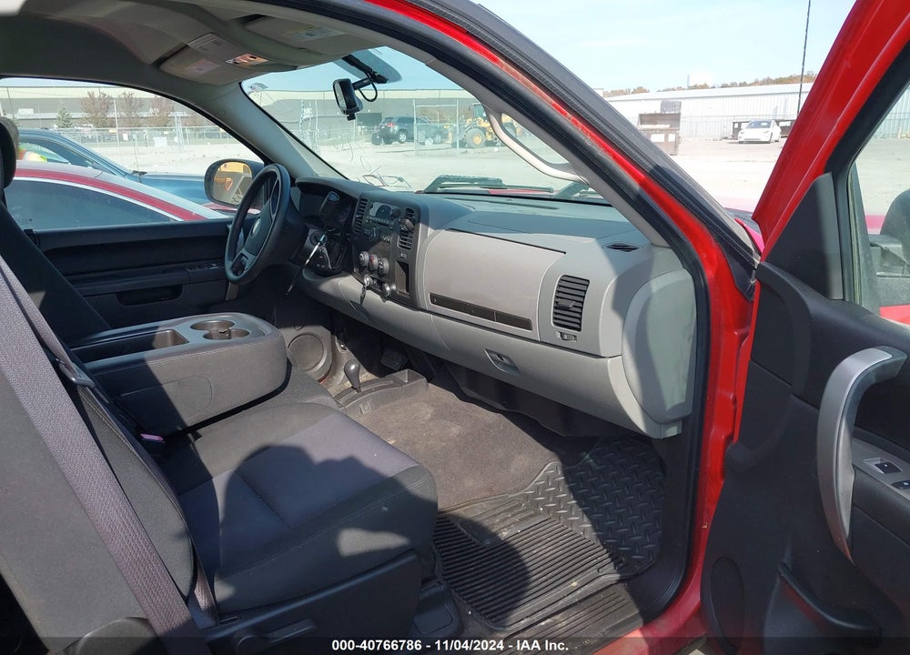 2010 CHEVROLET SILVERADO 1500 LS VIN: 1GCSKREA1AZ128771