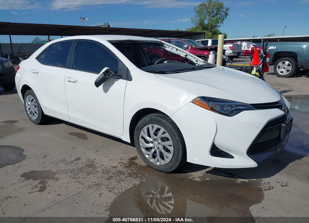 2017 TOYOTA COROLLA LE VIN: 5YFBURHE3HP731945