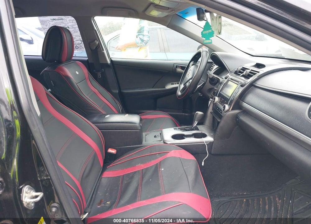 2014 TOYOTA CAMRY SE VIN: 4T1BF1FK0EU757014