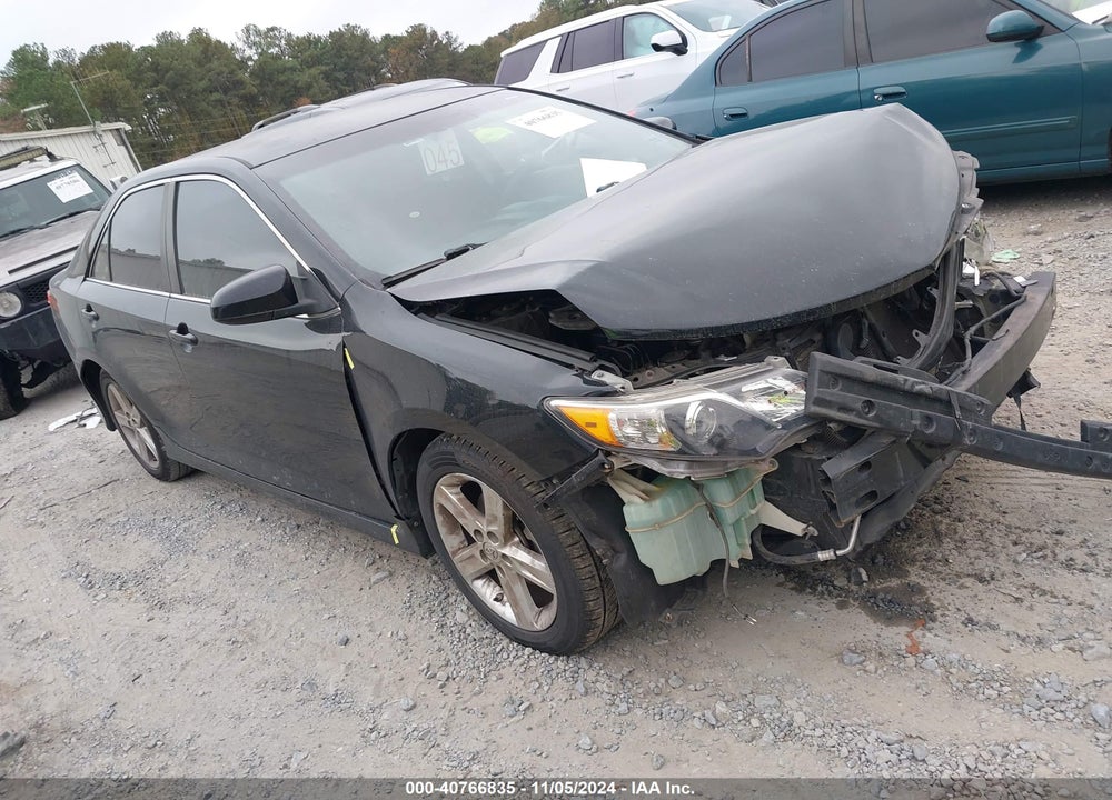 2014 TOYOTA CAMRY SE VIN: 4T1BF1FK0EU757014