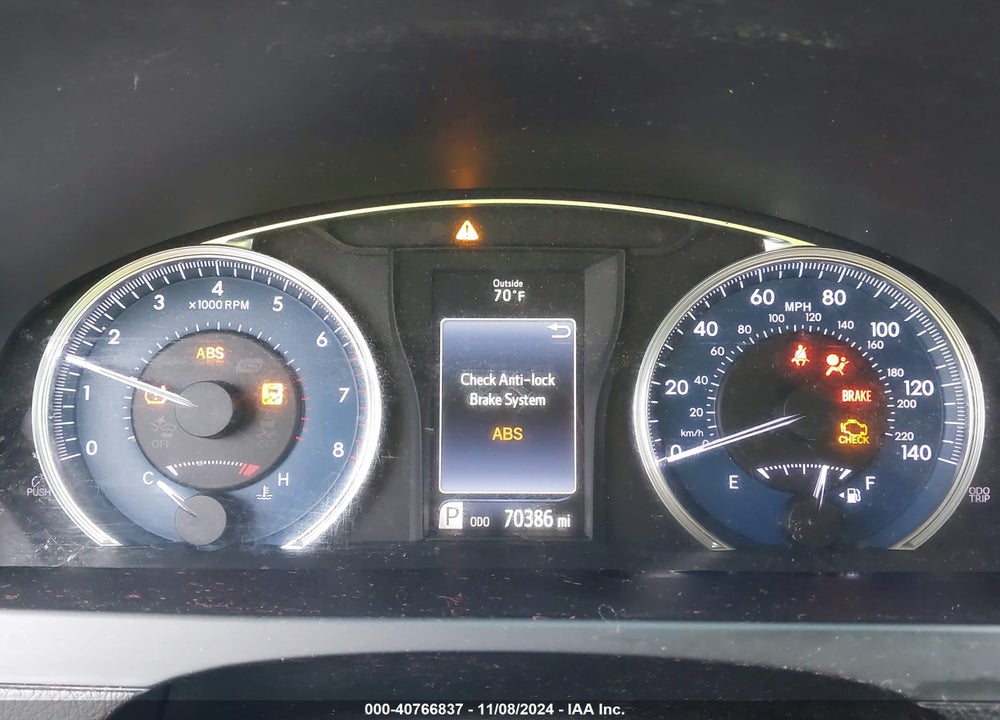 2017 TOYOTA CAMRY LE VIN: 4T1BF1FK2HU788219