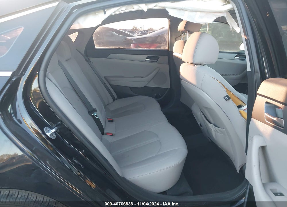 2018 HYUNDAI SONATA SE VIN: 5NPE24AF3JH677087
