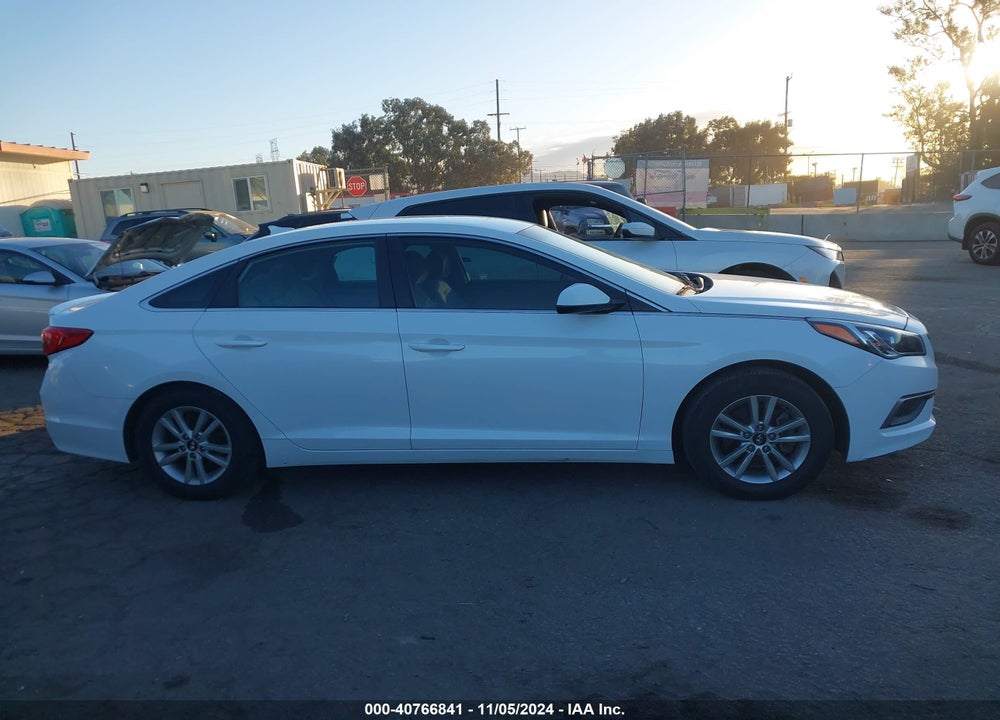 2016 HYUNDAI SONATA VIN: 5NPE24AF4GH405611