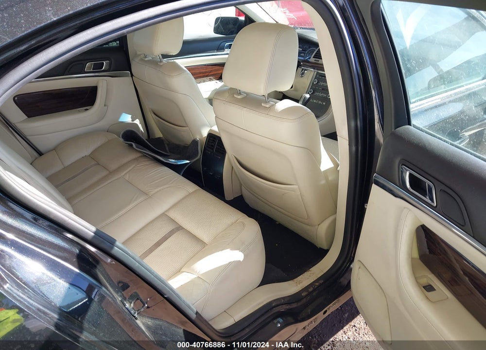 2009 LINCOLN MKS VIN: 1LNHM94R69G635390