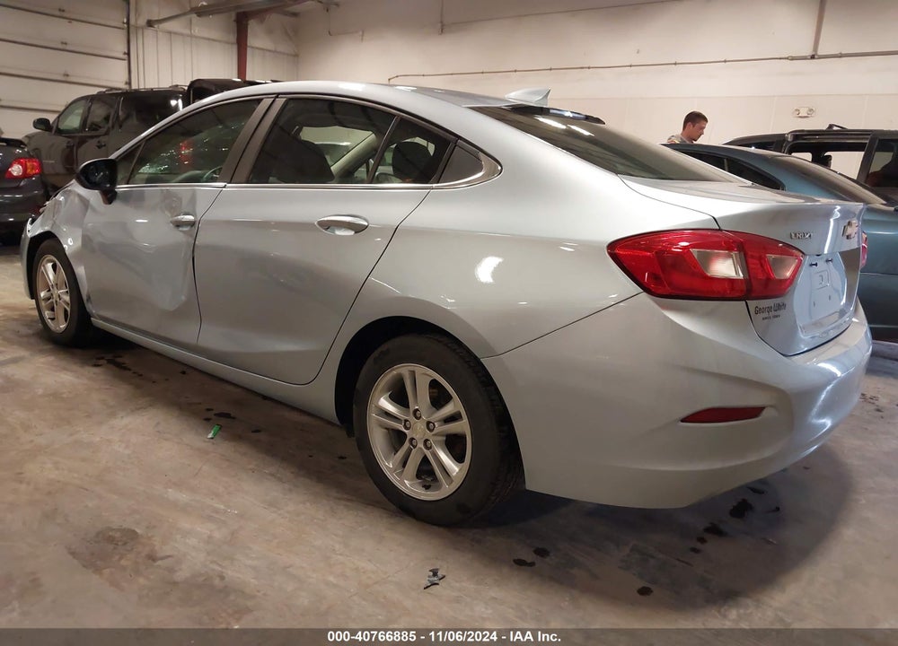 2018 CHEVROLET CRUZE LT AUTO VIN: 1G1BE5SM5J7121311
