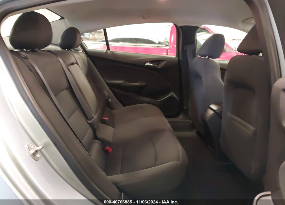 2018 CHEVROLET CRUZE LT AUTO VIN: 1G1BE5SM5J7121311