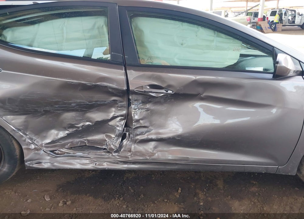 2012 HYUNDAI ELANTRA GLS VIN: 5NPDH4AE6CH148303
