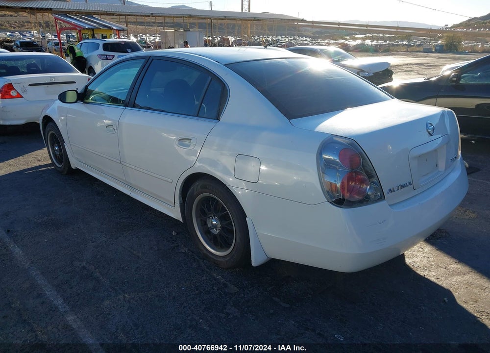 2005 NISSAN ALTIMA 2.5 S VIN: 1N4AL11D15N464630