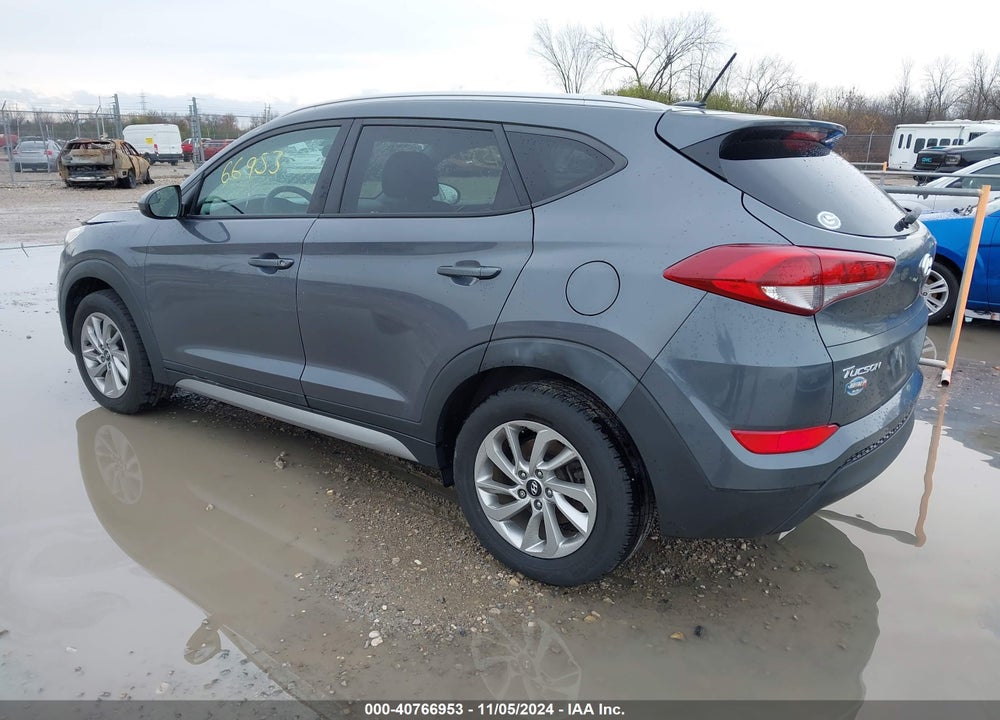 2017 HYUNDAI TUCSON SE VIN: KM8J3CA41HU274029