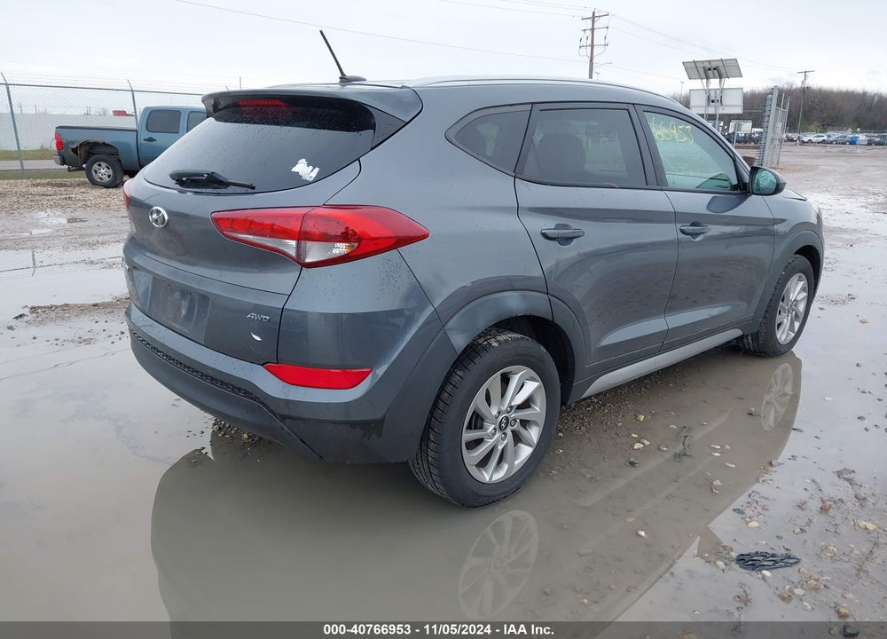 2017 HYUNDAI TUCSON SE VIN: KM8J3CA41HU274029