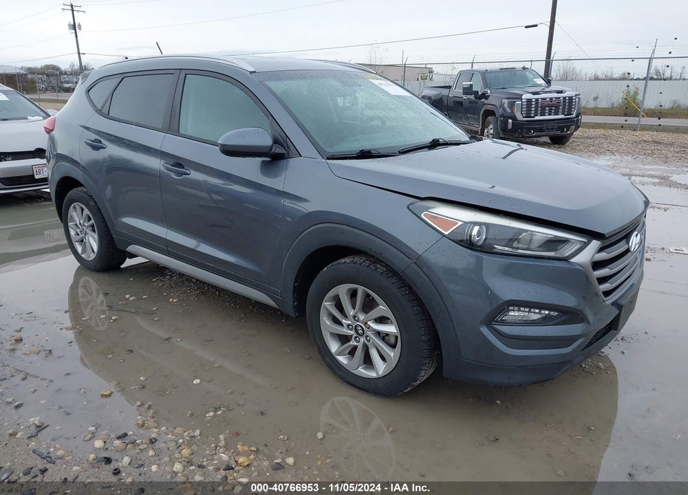 2017 HYUNDAI TUCSON SE VIN: KM8J3CA41HU274029