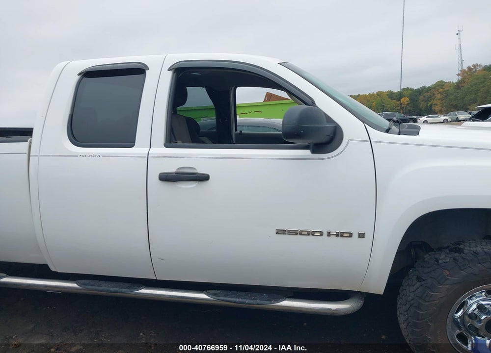 2007 GMC SIERRA 2500HD WORK TRUCK VIN: 1GTHC29K57E525899