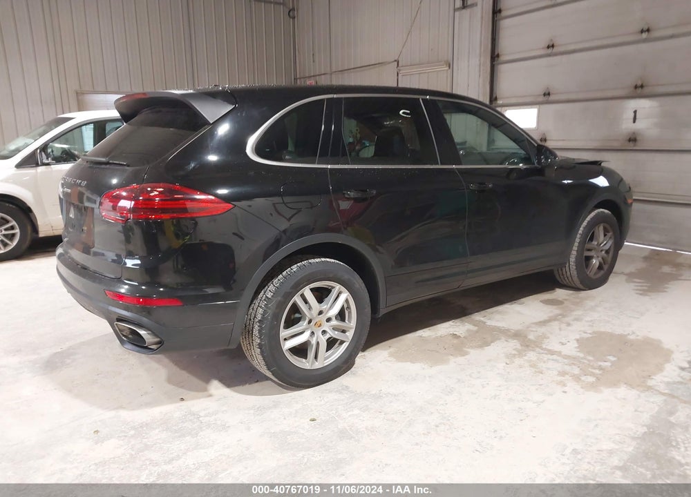 2016 PORSCHE CAYENNE VIN: WP1AA2A23GLA01020