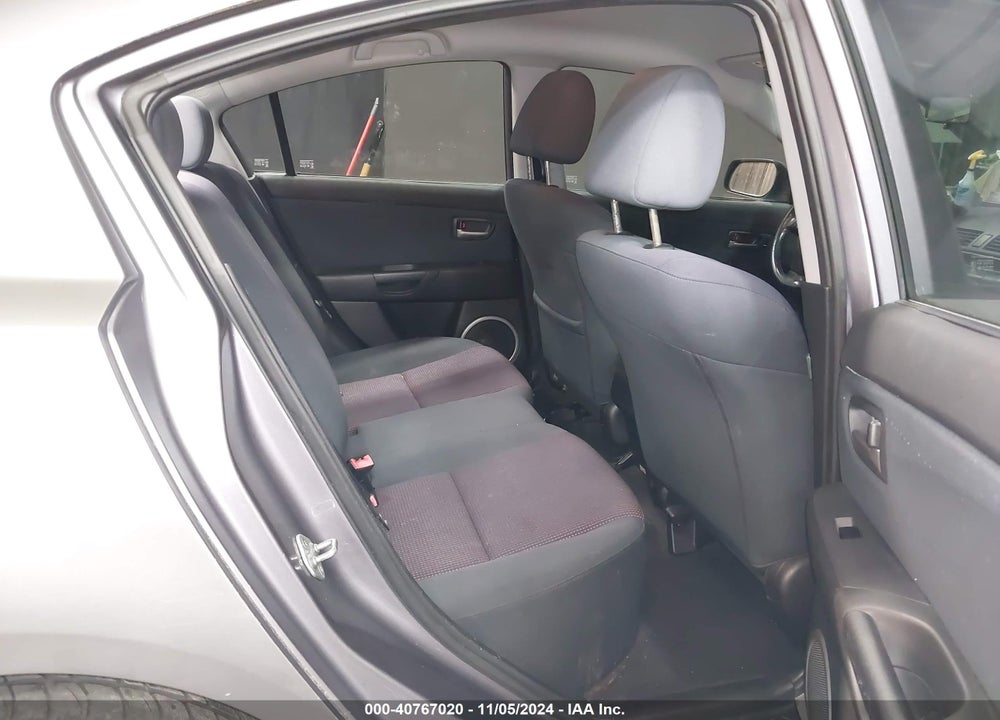 2004 MAZDA 3 S VIN: JM1BK323841197592