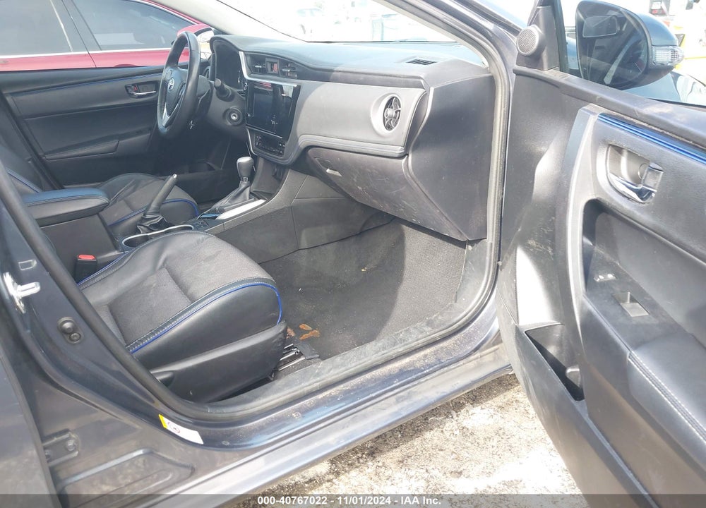 2017 TOYOTA COROLLA SE VIN: 5YFBURHE3HP682889