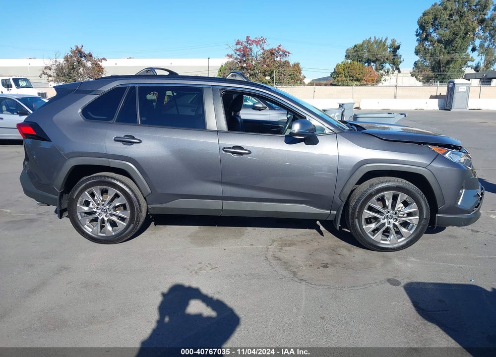 2020 TOYOTA RAV4 XLE PREMIUM VIN: 2T3C1RFV4LW083871