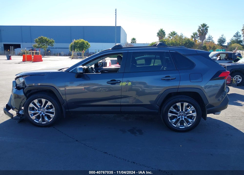 2020 TOYOTA RAV4 XLE PREMIUM VIN: 2T3C1RFV4LW083871