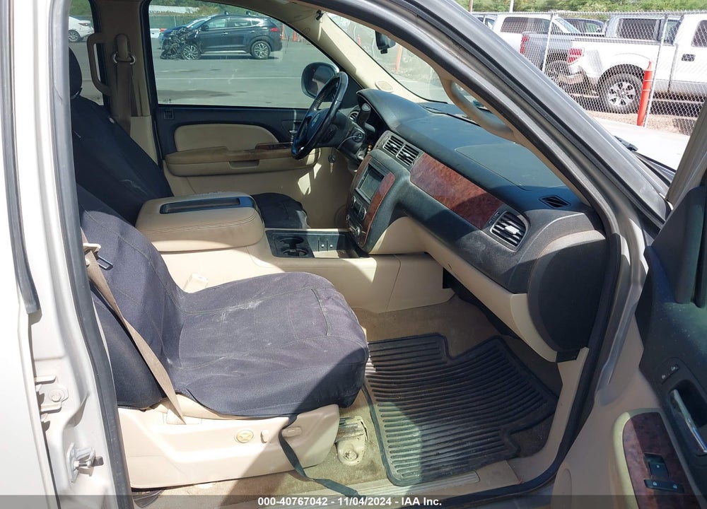 2007 CHEVROLET TAHOE LT VIN: 1GNFC13J57R218153