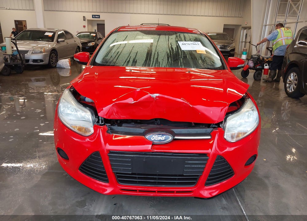 2014 FORD FOCUS SE VIN: 1FADP3K27EL443755