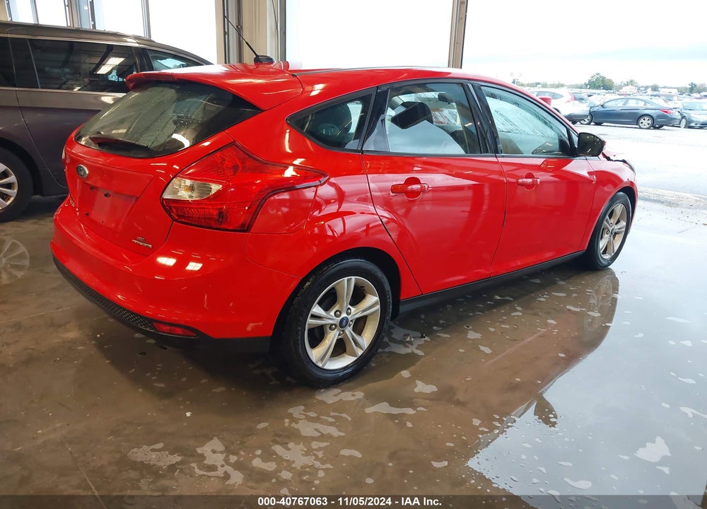 2014 FORD FOCUS SE VIN: 1FADP3K27EL443755