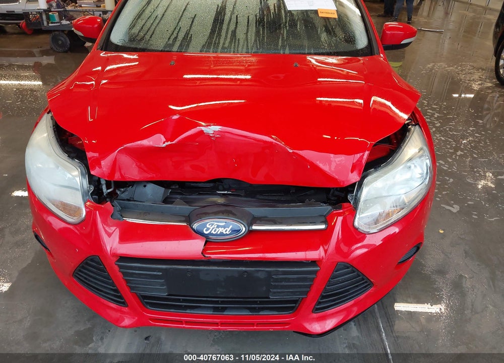 2014 FORD FOCUS SE VIN: 1FADP3K27EL443755