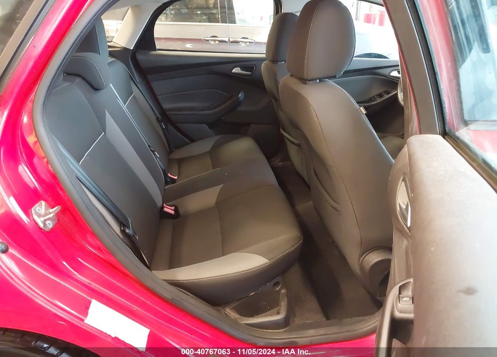 2014 FORD FOCUS SE VIN: 1FADP3K27EL443755