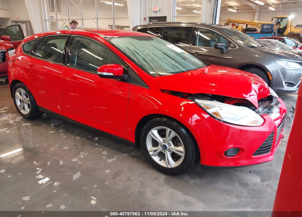 2014 FORD FOCUS SE VIN: 1FADP3K27EL443755