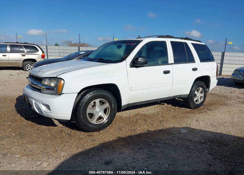 2006 CHEVROLET TRAILBLAZER LS VIN: 1GNDS13S662267579