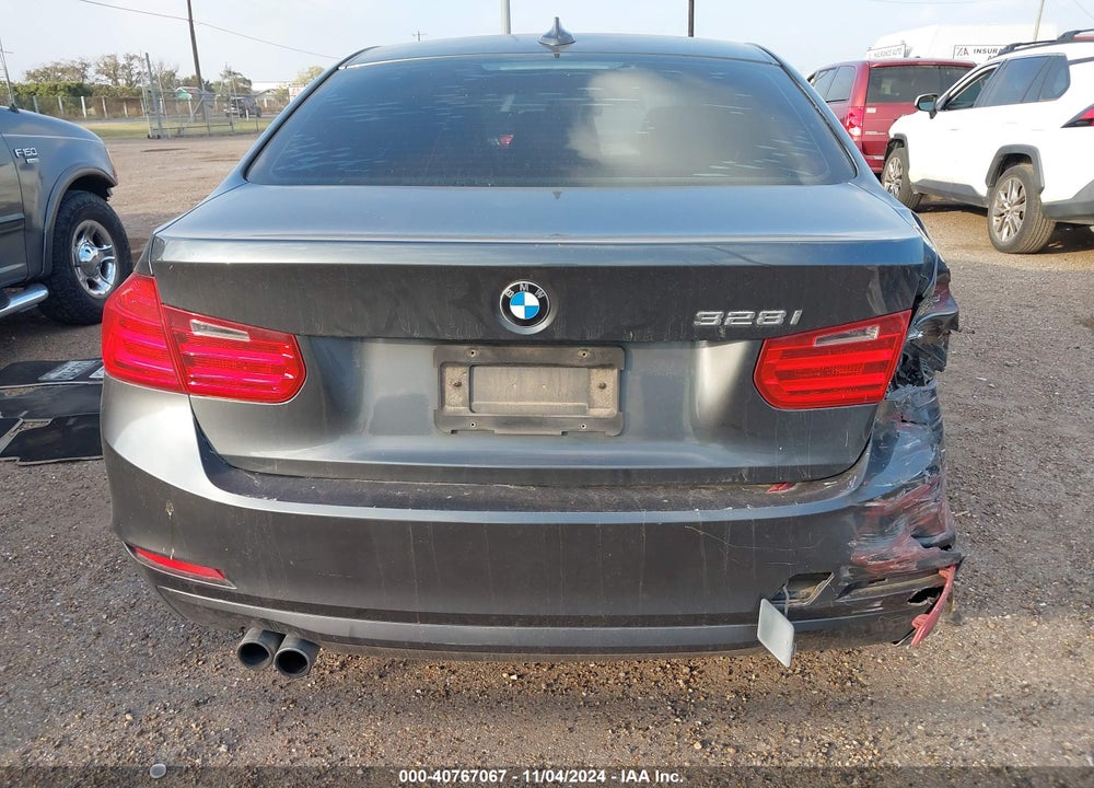 2013 BMW 328 VIN: WBA3A5G55DNP26743