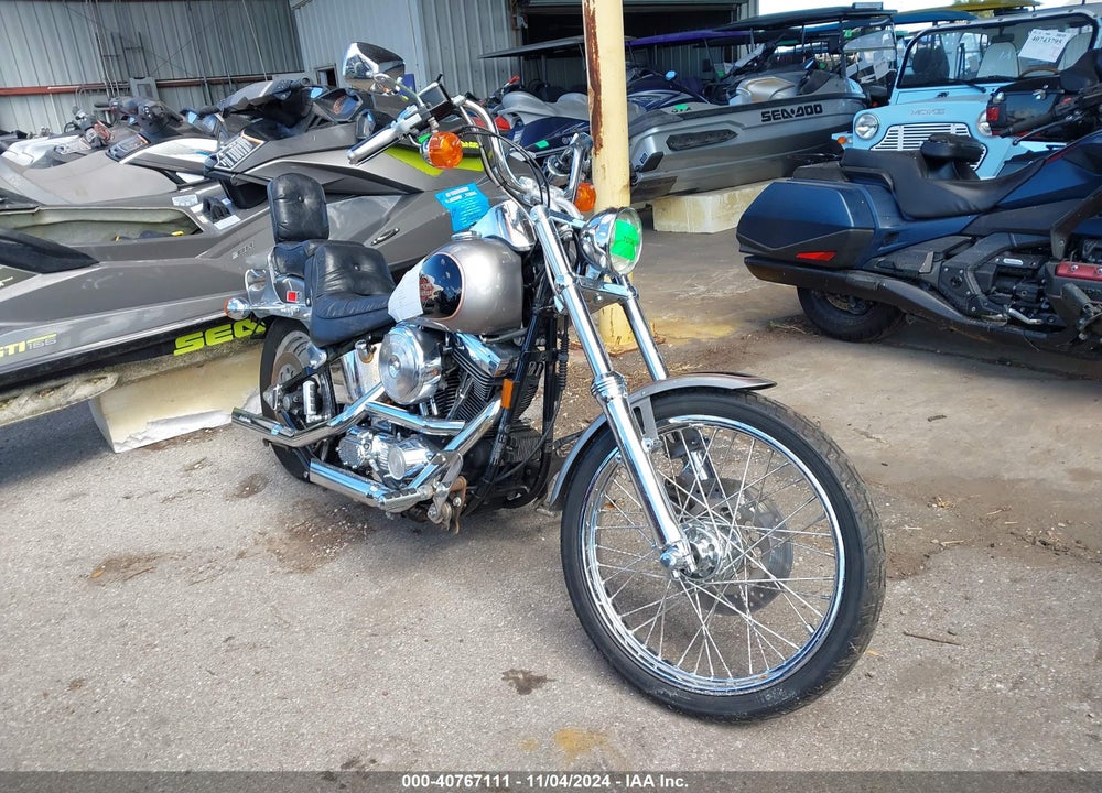 1997 HARLEY-DAVIDSON FXST CUSTOM VIN: 1HD1BKL1XVY037210