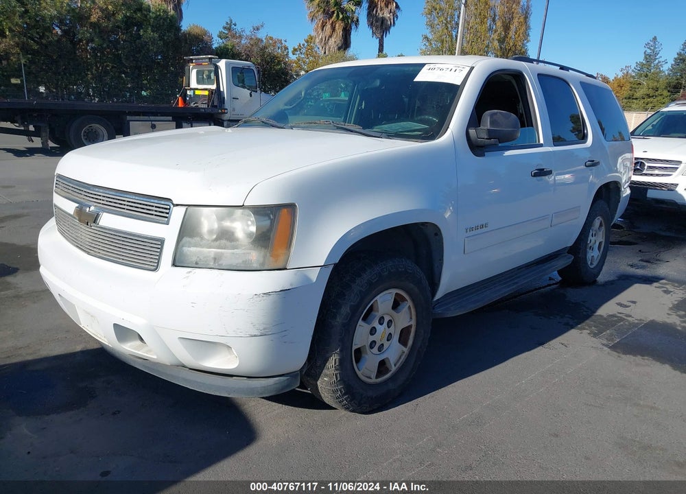 2010 CHEVROLET TAHOE LS VIN: 1GNUKAE03AR132152