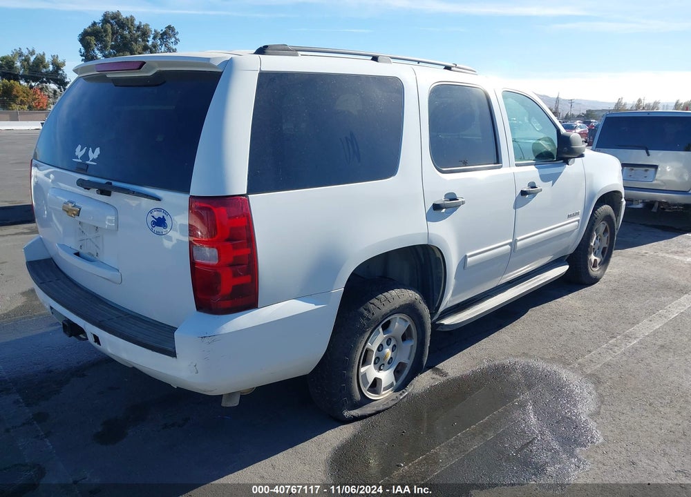 2010 CHEVROLET TAHOE LS VIN: 1GNUKAE03AR132152