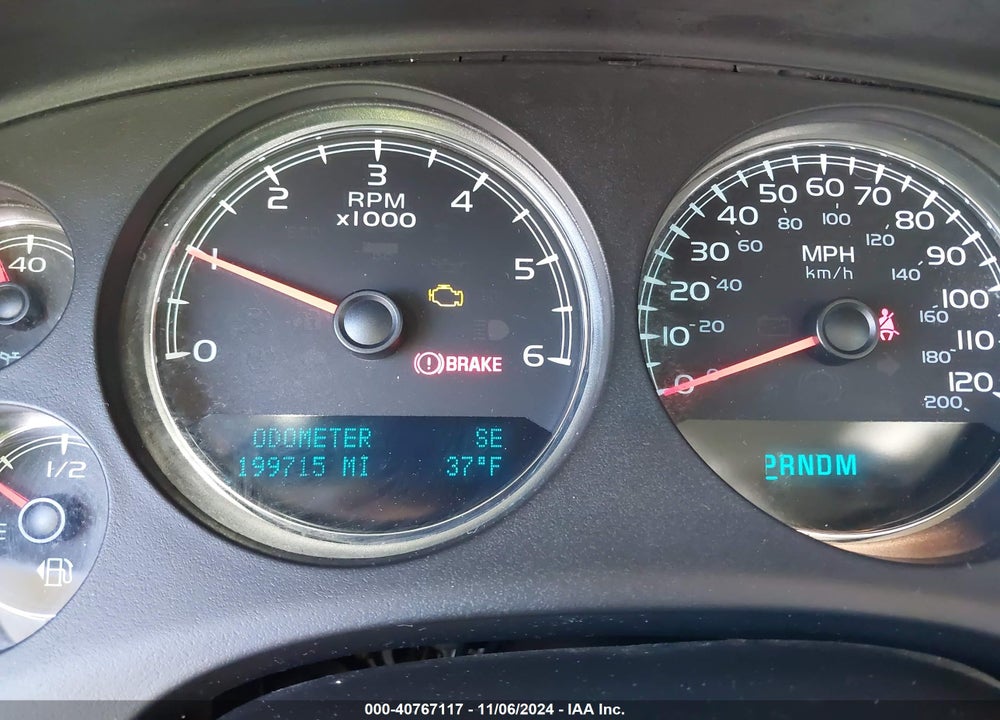 2010 CHEVROLET TAHOE LS VIN: 1GNUKAE03AR132152