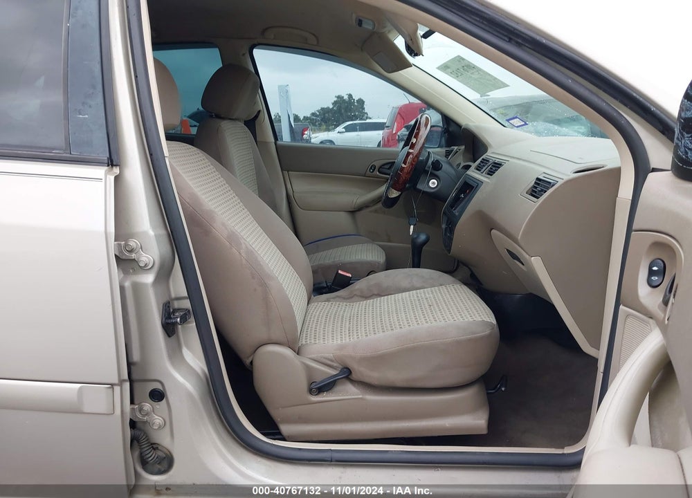 2007 FORD FOCUS S/SE/SES VIN: 1FAFP34N47W127960