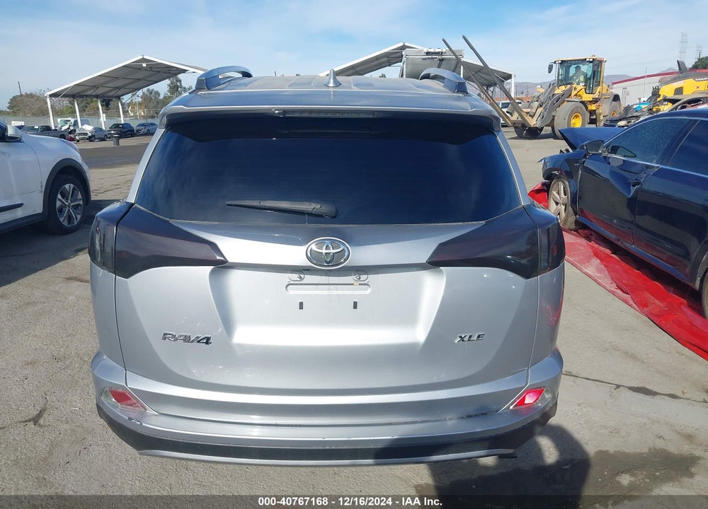 2017 TOYOTA RAV4 XLE VIN: 2T3WFREV6HW335448