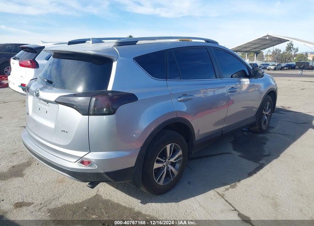 2017 TOYOTA RAV4 XLE VIN: 2T3WFREV6HW335448