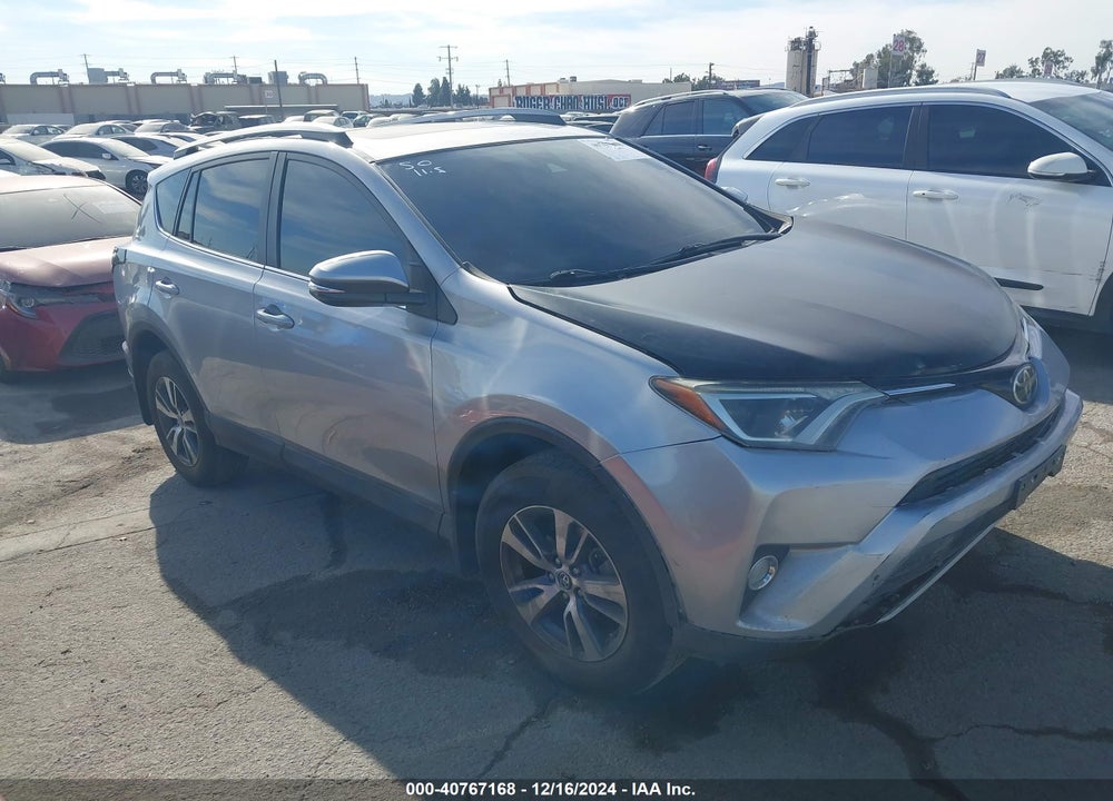 2017 TOYOTA RAV4 XLE VIN: 2T3WFREV6HW335448