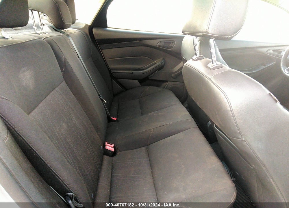 2017 FORD FOCUS S VIN: 1FADP3E24HL202039
