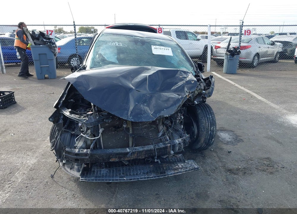 2019 TOYOTA COROLLA SE VIN: 5YFBURHEXKP938405