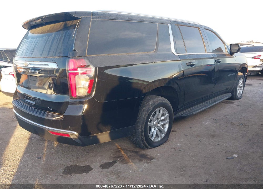 2022 CHEVROLET SUBURBAN 2WD LT VIN: 1GNSCCKD9NR225500