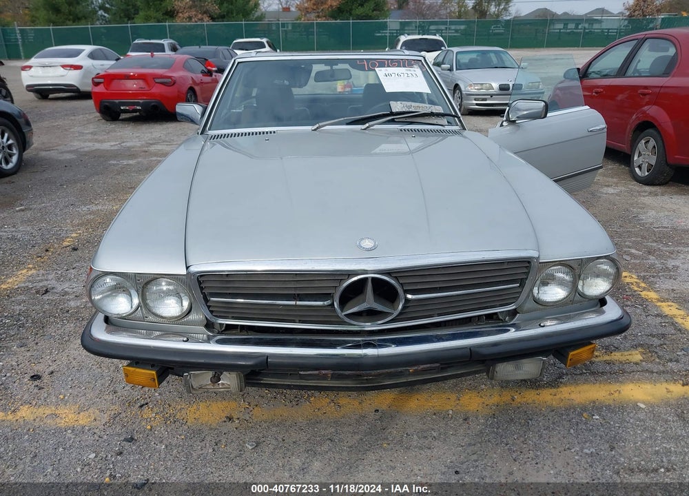 1982 MERCEDES-BENZ 280SL VIN: WDB10704212013999